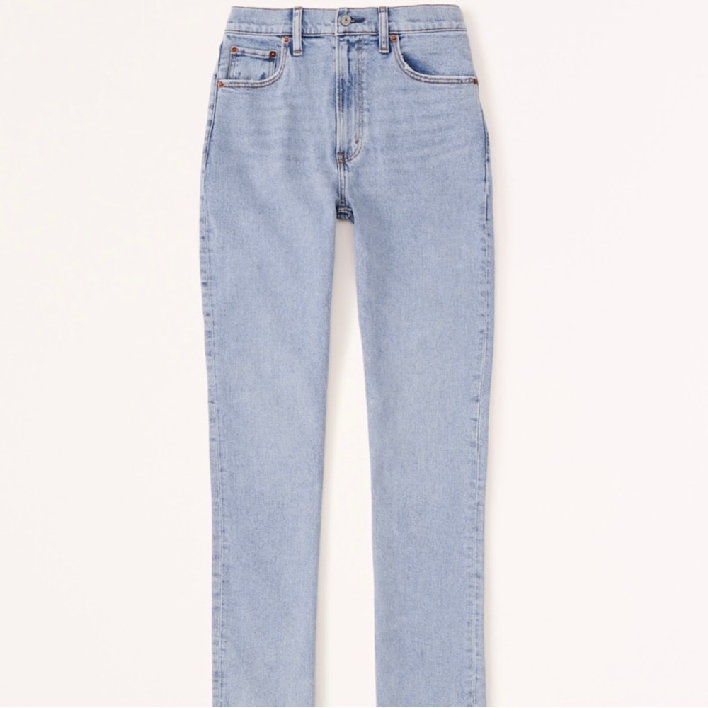 Curve Love Ultra High Rise 90’s Slim Straight Jean